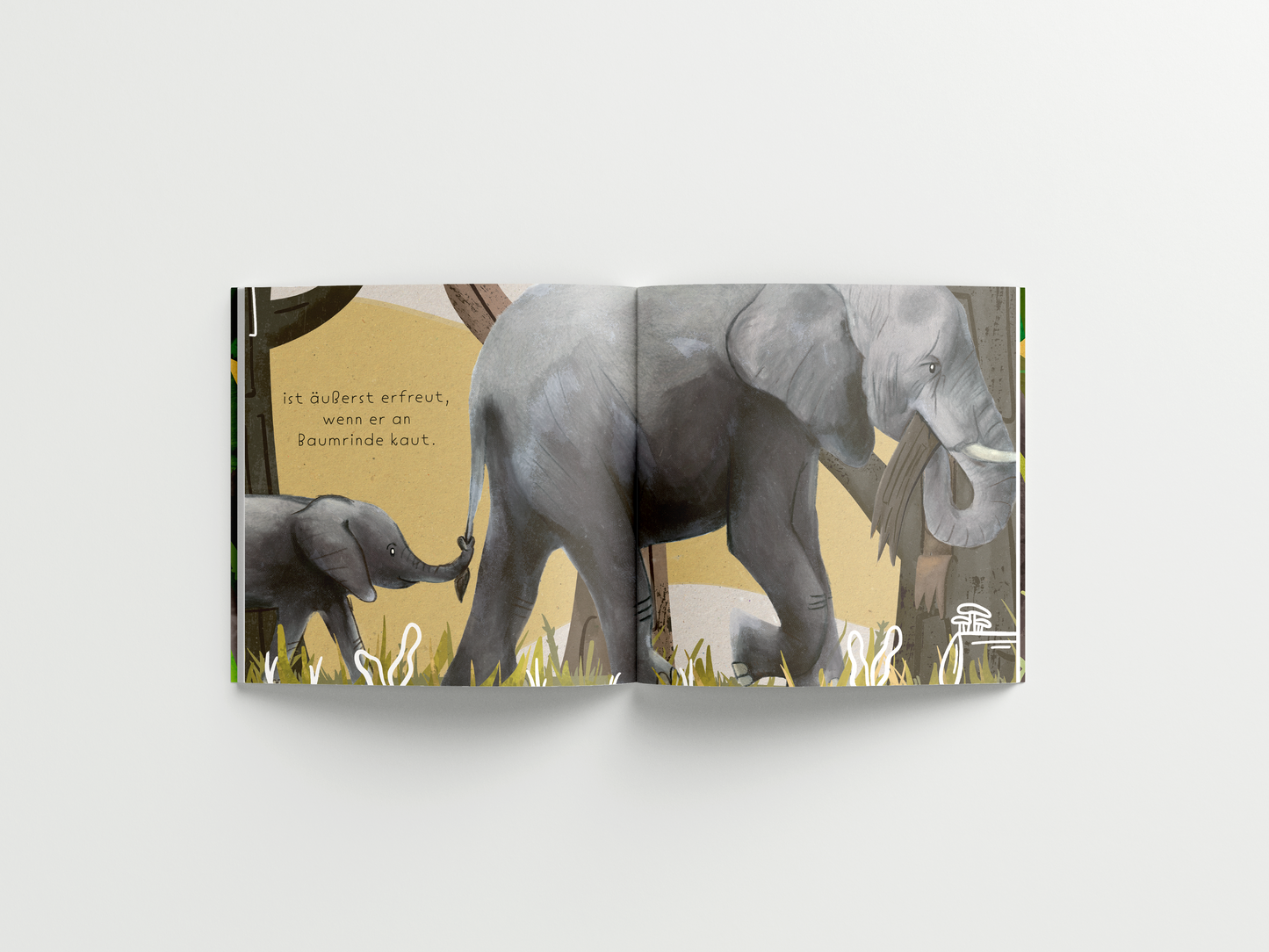 Illustration einer Elefantenmutter mit ihrem Kalb in einer afrikanischen Savannenlandschaft. Die Mutterelefantin läuft gemächlich mit ihrem Rüssel in Richtung eines Baumes, während das Elefantenbaby mit spielerisch erhobenem Rüssel neben ihr herläuft. Der Hintergrund zeigt eine warme, sandfarbene Landschaft mit angedeuteten Bäumen und Gräsern. Feine, weiße Pflanzenillustrationen ergänzen die Szene im Vordergrund. Links oben im Bild steht der Text: 'ist äußerst erfreut, wenn er an Baumrinde kaut.